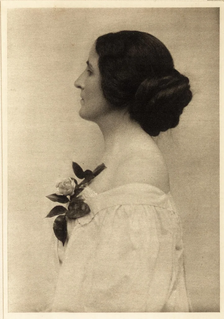 An illustration from Art in photography : with selected examples of European and American work, 1905, leaf 90