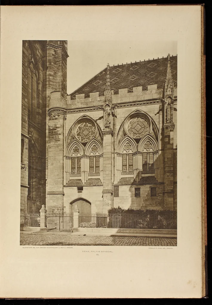An illustration from Die baukunst Frankreichs, 1896, leaf 162