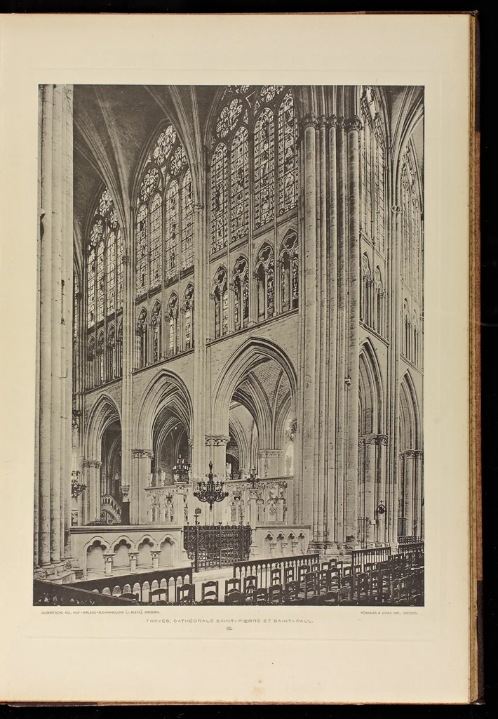 An illustration from Die baukunst Frankreichs, 1896, leaf 166