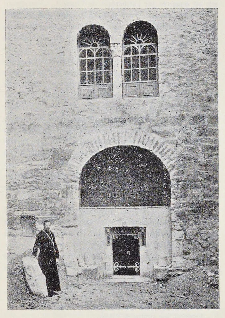 An illustration from Nuovo bullettino di archeologia cristiana, 1895, leaf 596