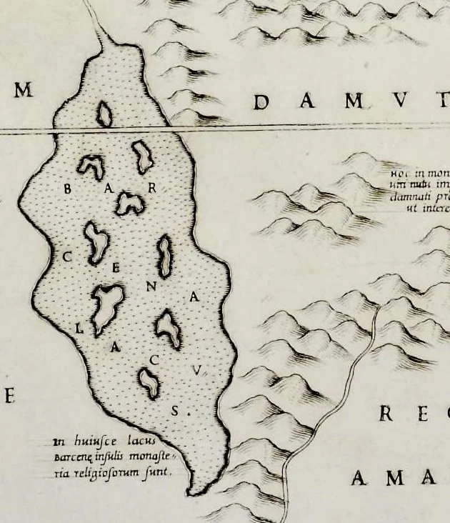An illustration from Geografia di M. Livio Sanvto, distinta in XII libri : ne' quali, oltra l'esplicatione di molti luoghi di Tolomeo e della Bussola, e dell' Aguglia, si dichiarano le prouincie, popoli, regni, città, porti, monti, fiumi, laghi, e costumi dell'Africa : con XII tauole di essa Africa in dissegno di rame : aggiuntiui de piu tre indicci da M. Giovan Carlo Saraceni, 1588, leaf 85