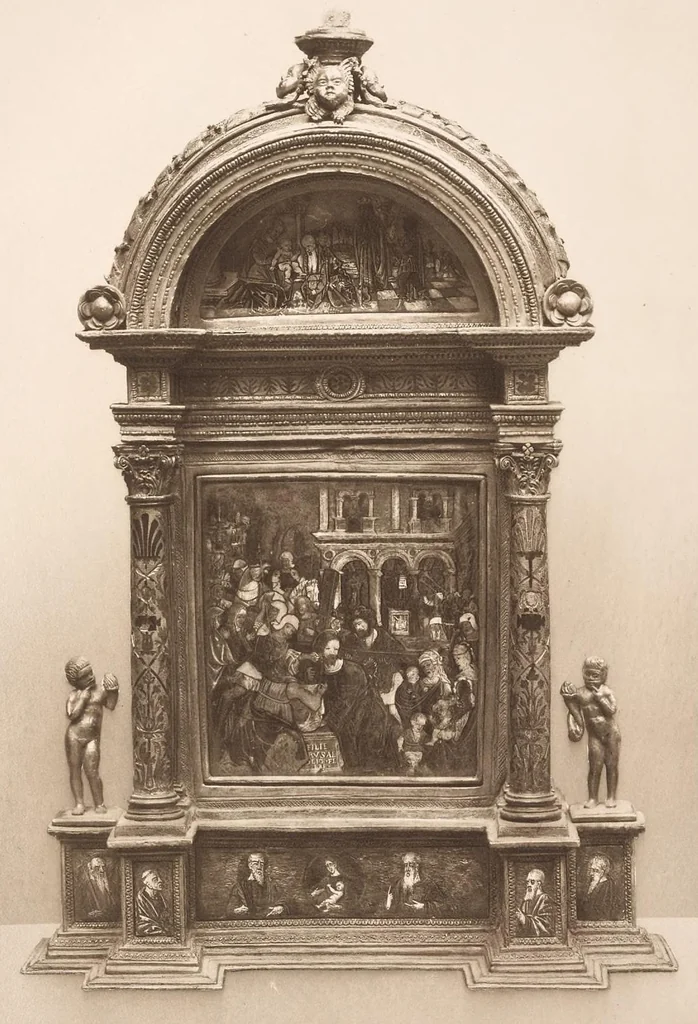 An illustration from Musée national du Louvre : donation de M. le Baron Adolphe de Rothschild, 1902, leaf 70