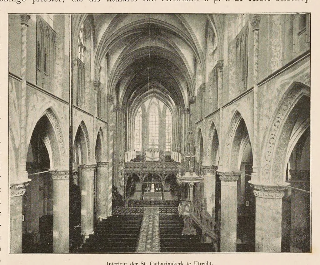 An illustration from De Katholieke kerken in Nederland : dat is de tegenwoordige staat dier kerken met hunne meubeling en versiering beschreven en afgebeeld, 1906, leaf 24