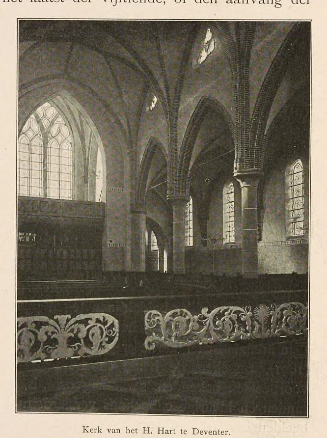 An illustration from De Katholieke kerken in Nederland : dat is de tegenwoordige staat dier kerken met hunne meubeling en versiering beschreven en afgebeeld, 1906, leaf 97