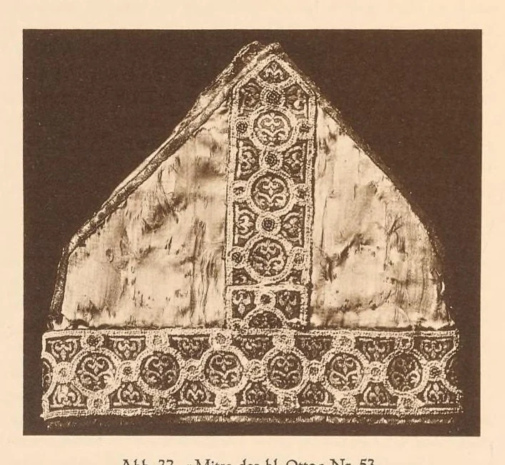 An illustration from Der Bamberger Domschatz, 1914, leaf 51