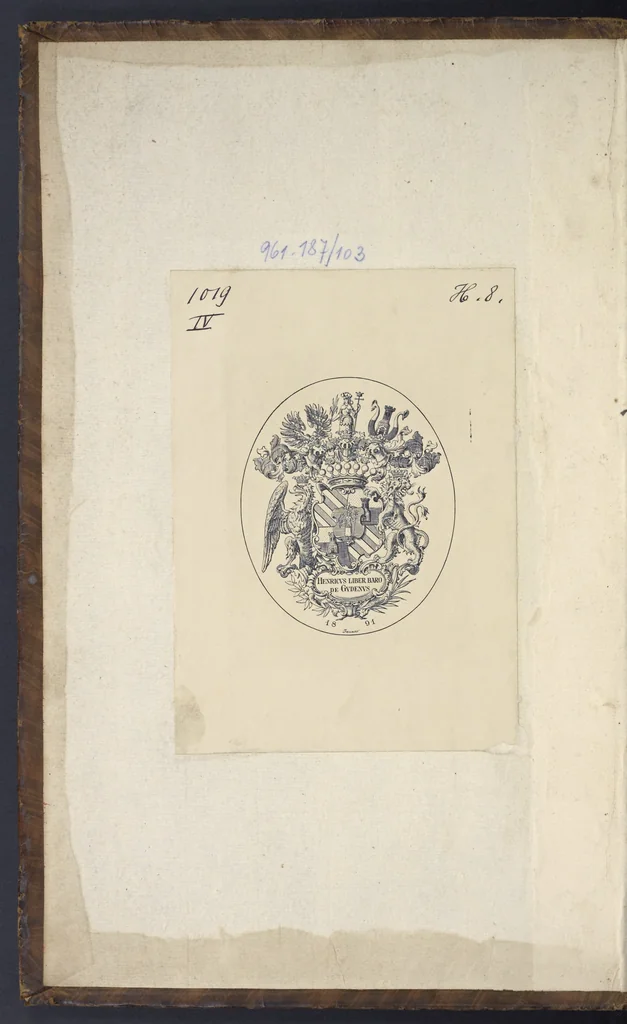 An illustration from Recueil des traitez de paix, de trêve, de neutralité, de suspension d'armes, de confédération, d'alliance, de commerce, de garantie, et d'autres actes publics : comme contracts de mariage, testaments, manifestes, declarations de guerre, &c. faits entre les empereurs, rois, républiques, princes, & autres puissances de l'Europe, & des autres parties du monde, depuis la naissance de Jesus-Christ jusqu'à présent : servant à établir les droits des princes, et de fondement a l'histoire .., 1700, leaf 1