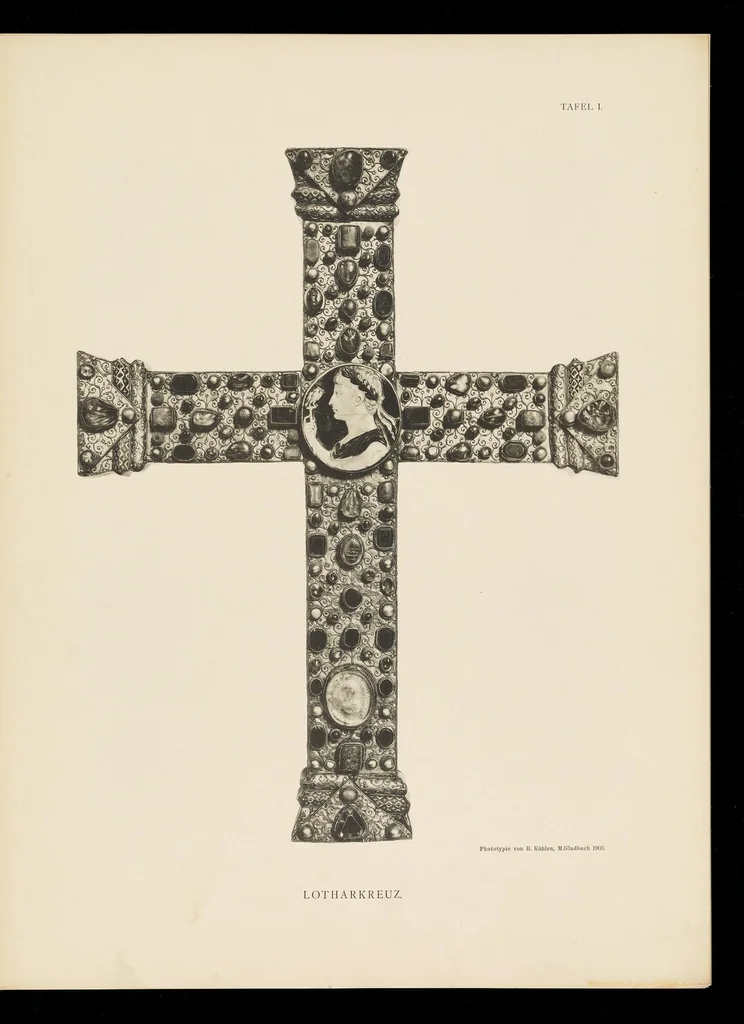 An illustration from Kunstschätze des Aachener Kaiserdomes : Werke der Goldschmiedekunst, Elfenbeinschnitzerei und Textilkunst, 1904, leaf 18