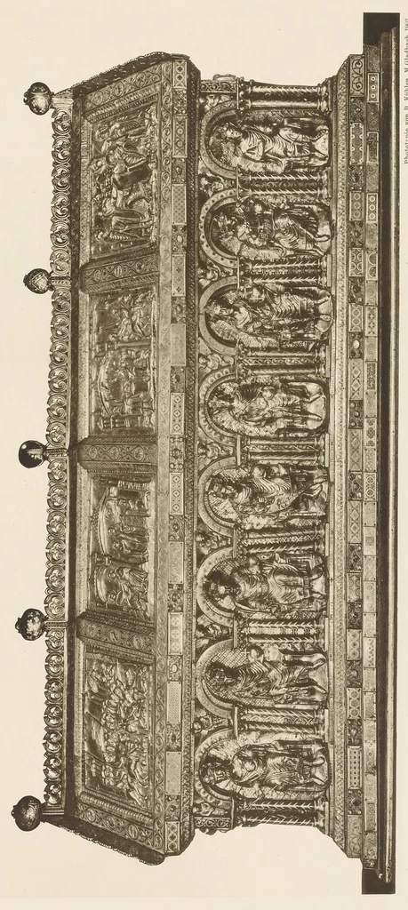 An illustration from Kunstschätze des Aachener Kaiserdomes : Werke der Goldschmiedekunst, Elfenbeinschnitzerei und Textilkunst, 1904, leaf 46