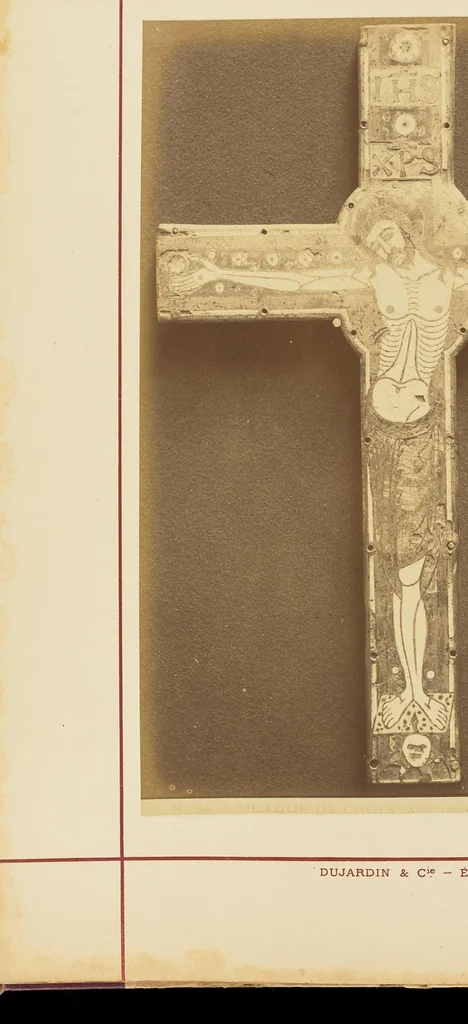 An illustration from Trésor des églises et objets d'art français appartenant aux musées exposés en 1889 au palais du Trocadéro, 1889, leaf 14