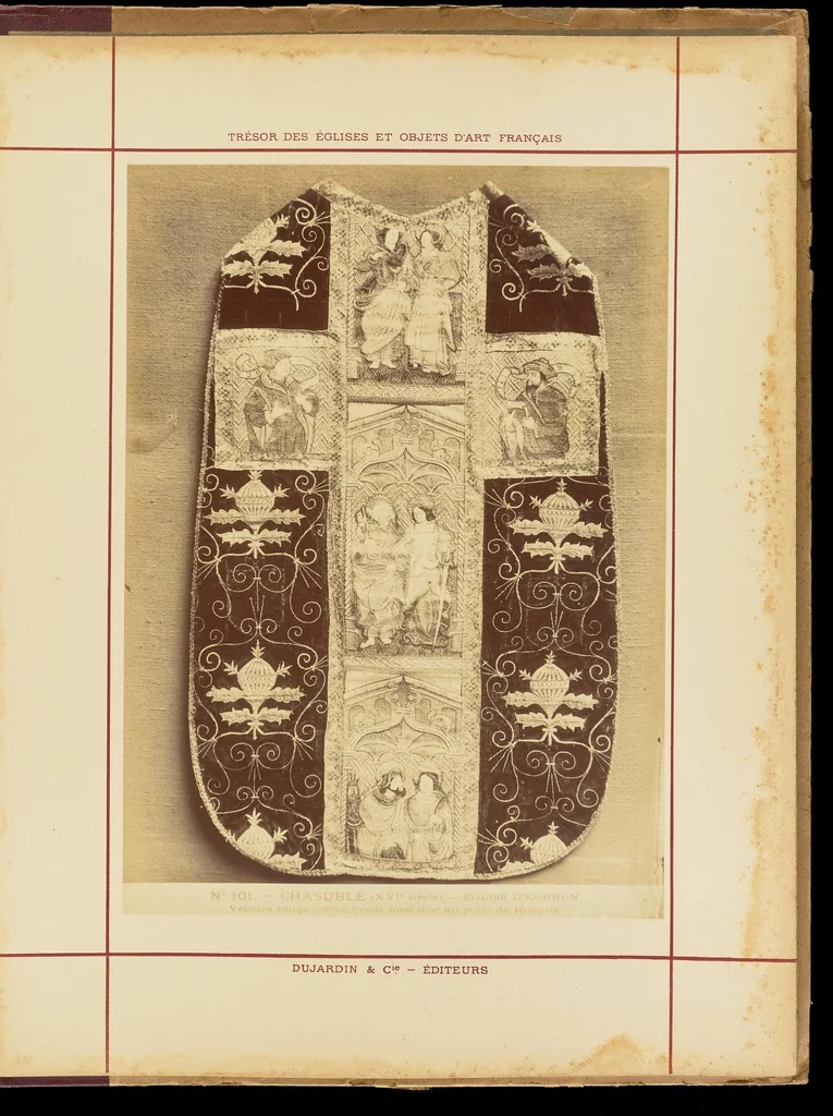 An illustration from Trésor des églises et objets d'art français appartenant aux musées exposés en 1889 au palais du Trocadéro, 1889, leaf 48