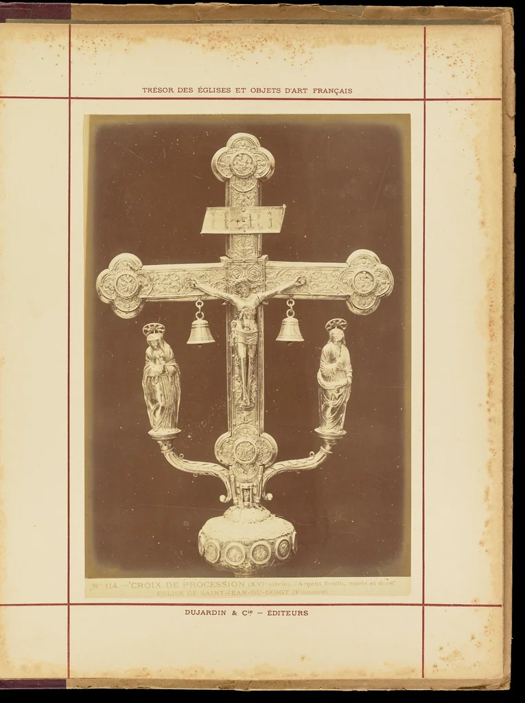 An illustration from Trésor des églises et objets d'art français appartenant aux musées exposés en 1889 au palais du Trocadéro, 1889, leaf 74