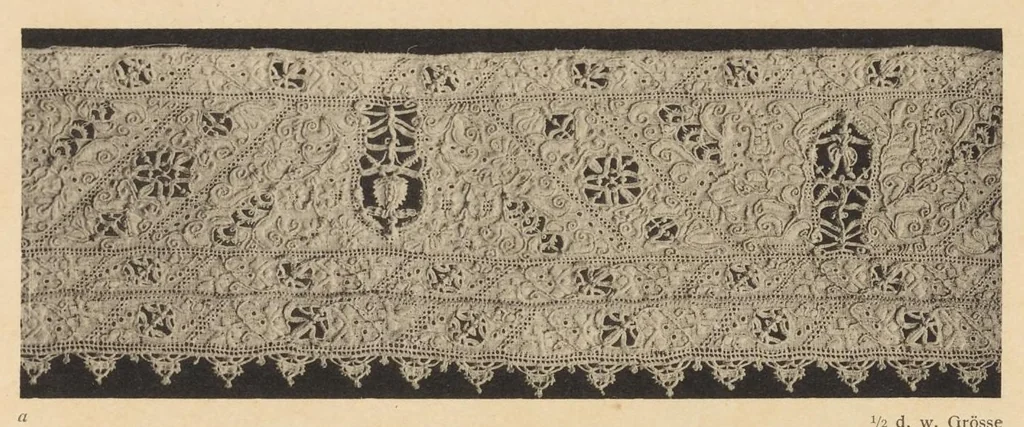 An illustration from Entwicklungsgeschichte der Spitze : mit Besonderer Rücksicht auf die Spitzen-Sammlung des K.K. Österreichischen Museums für Kunst und Industrie in Wien, 1910, leaf 232