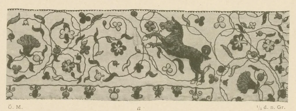 An illustration from Künstlerische entwicklung der weberei und stickerei innerhalb des europäischen kulturkreises von der spätantiken zeit bis zum beginne des XIX. jahrhundertes : mit ausschluss der volkskunst, 1904, leaf 220