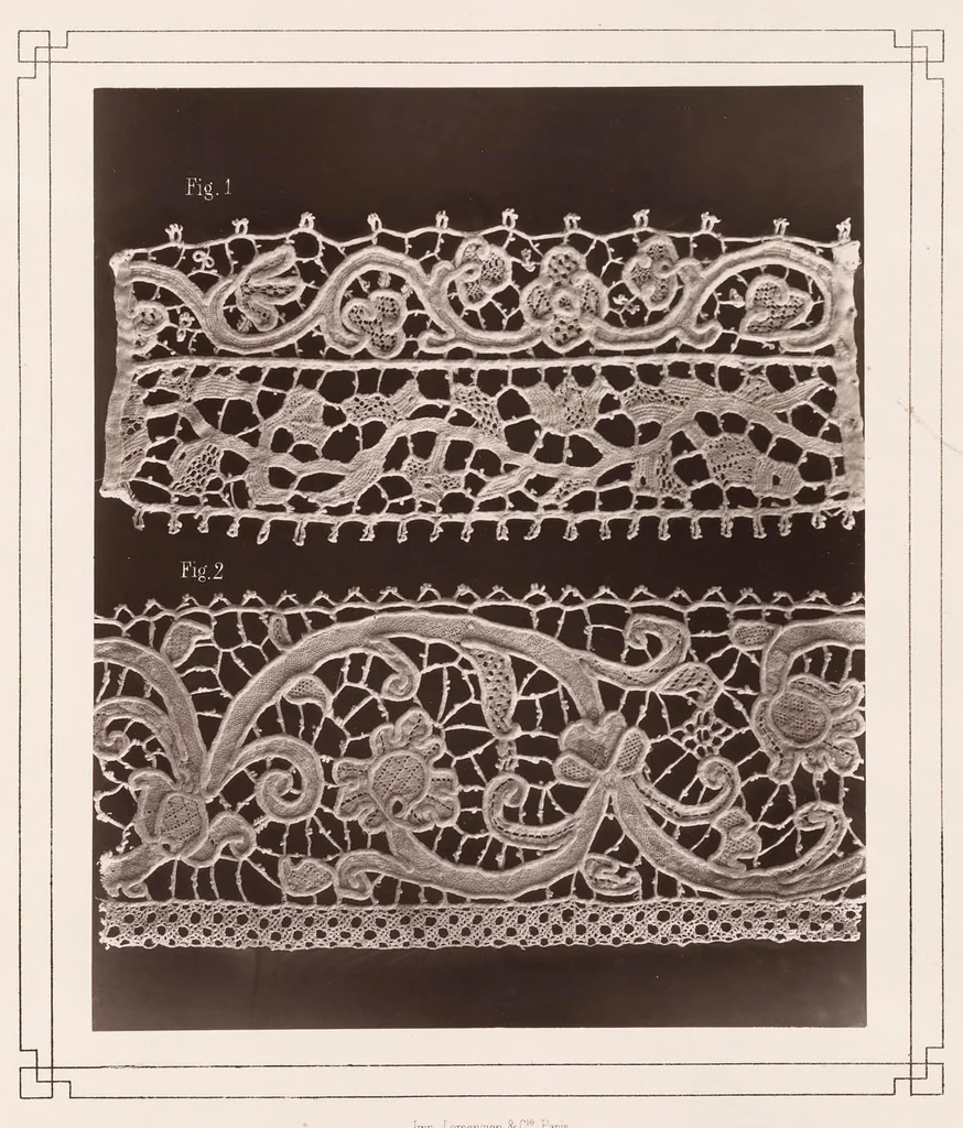 An illustration from La dentelle, histoire -- description -- fabrication -- bibliographie : ornée de cinquante planches phototypographiques fac-similé de dentelles de toutes les époques : passements aux fuseaux, points coupés à l'aiguille .. blondes, chantilly, etc., et de nombreuses gravures d'après les meilleurs maîtres des XVIe et XVIIe siècles, 1875, leaf 292