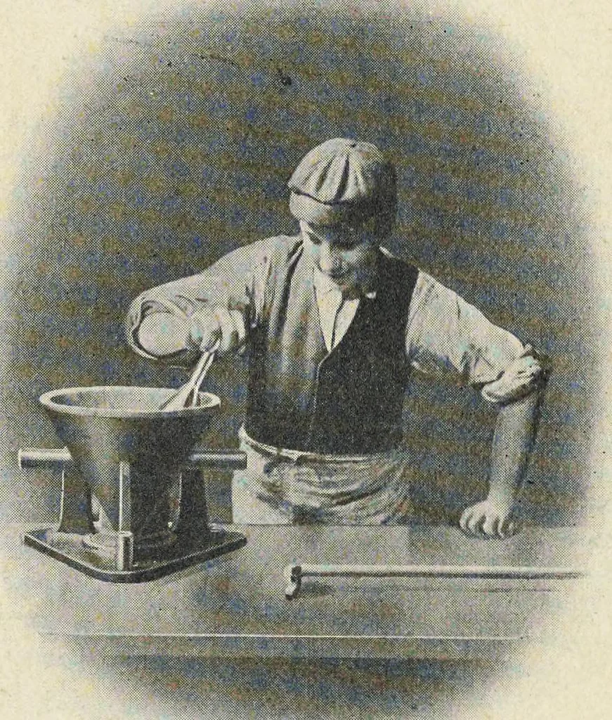 An illustration from Paint & colour mixing, a practical handbook : for painters, decorators, artists and all who have to mix colours, containing 287 samples of actual oil- and water-paints and water-colours of various colours, including the principal graining grounds, and upwards of 600 different colour mixtures, with instructions on colour and paint mixing generally, testing colours, etc., etc. with thirteen coloured plates, 1906, leaf 31