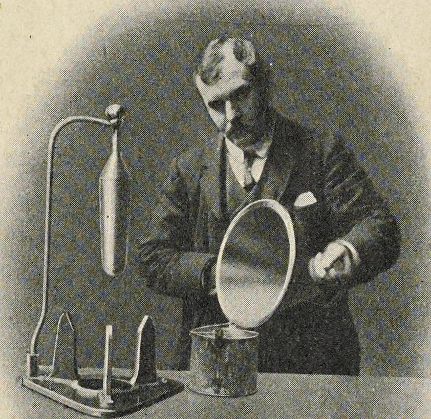 An illustration from Paint & colour mixing, a practical handbook : for painters, decorators, artists and all who have to mix colours, containing 287 samples of actual oil- and water-paints and water-colours of various colours, including the principal graining grounds, and upwards of 600 different colour mixtures, with instructions on colour and paint mixing generally, testing colours, etc., etc. with thirteen coloured plates, 1906, leaf 32