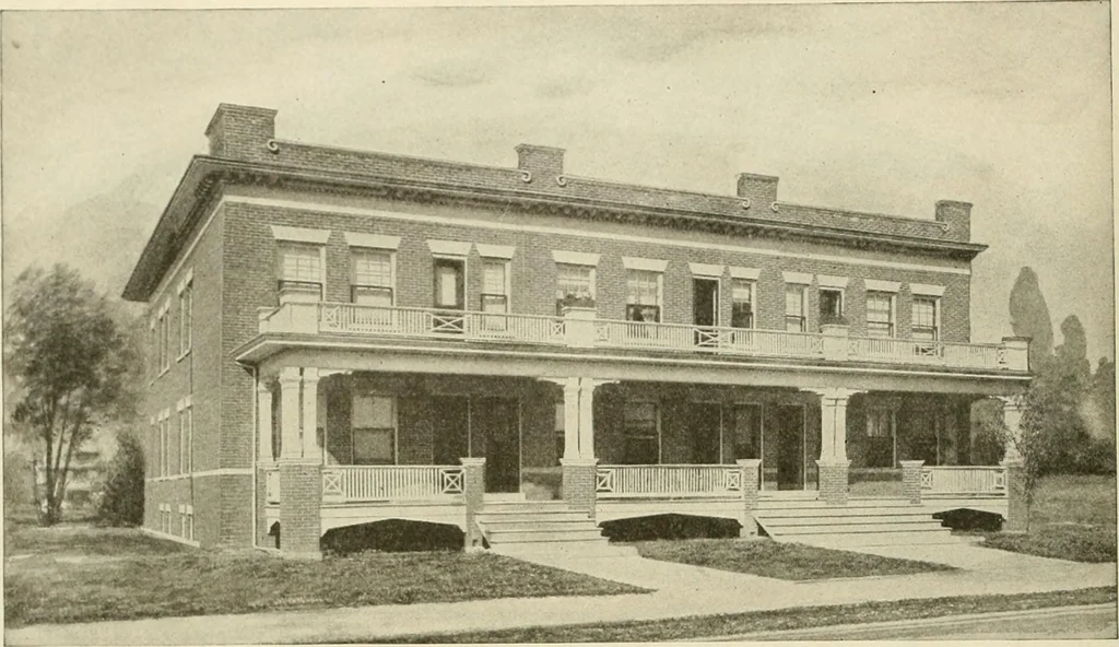 An illustration from Guaranteed building plans with interior views and details : a standard collection of new, original and artistic designs of cottages, bungalows, residences and flats of frame, brick, cement, plaster, concrete blocks, hollow tile, stucco, etc. and farm buildings of all descriptions together with interior and exterior details and interior views arranged and described by William A. Radford., 1915, leaf 165