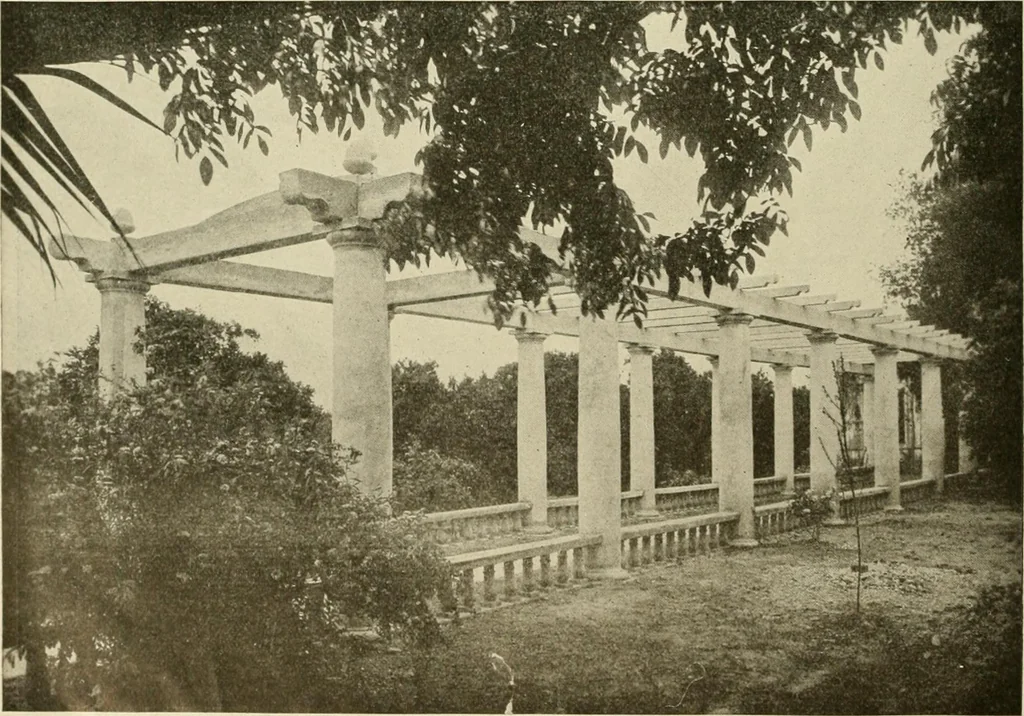 An illustration from Guaranteed building plans with interior views and details : a standard collection of new, original and artistic designs of cottages, bungalows, residences and flats of frame, brick, cement, plaster, concrete blocks, hollow tile, stucco, etc. and farm buildings of all descriptions together with interior and exterior details and interior views arranged and described by William A. Radford., 1915, leaf 189
