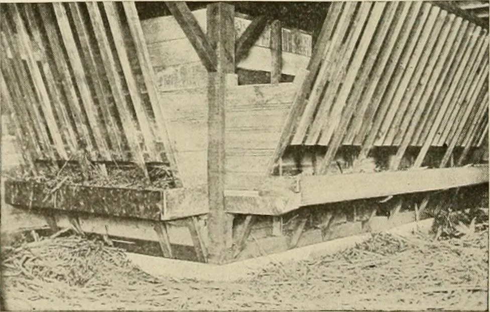 An illustration from Guaranteed building plans with interior views and details : a standard collection of new, original and artistic designs of cottages, bungalows, residences and flats of frame, brick, cement, plaster, concrete blocks, hollow tile, stucco, etc. and farm buildings of all descriptions together with interior and exterior details and interior views arranged and described by William A. Radford., 1915, leaf 205