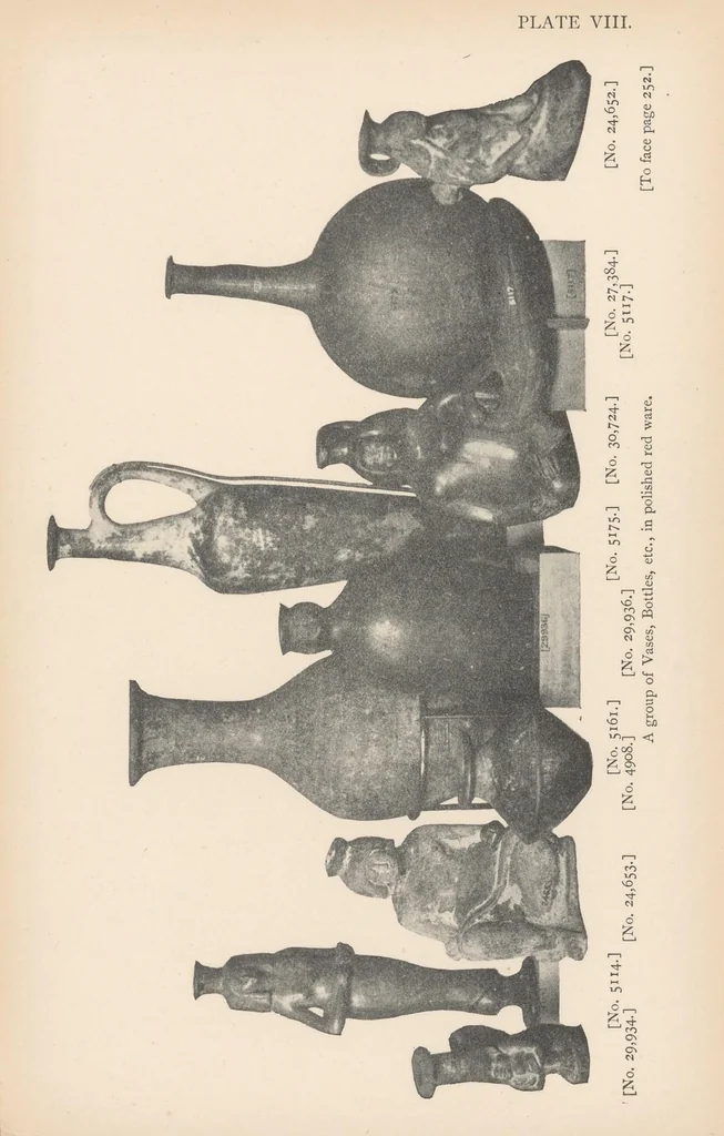 An illustration from A guide to the third and fourth Egyptian rooms : predynastic antiquites, mummied birds and animals, portrait statues, figures of gods, tools, implements and weapons, scarabs, amulets, jewellery and other objects connected with the funeral rites of the ancient Egyptians, 1904, leaf 285
