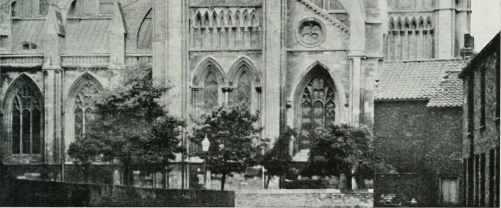 An illustration from A guide to English Gothic architecture, illustrated by numerous drawings and photographs, 1922, leaf 71