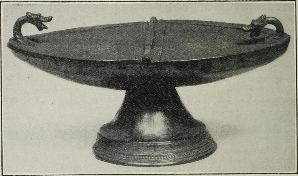 An illustration from A guide to the Mediaeval Room and to the specimens of mediaeval and later times in the gold ornament room : with fourteen plates and a hundred and ninety-four illustrations, 1907, leaf 187