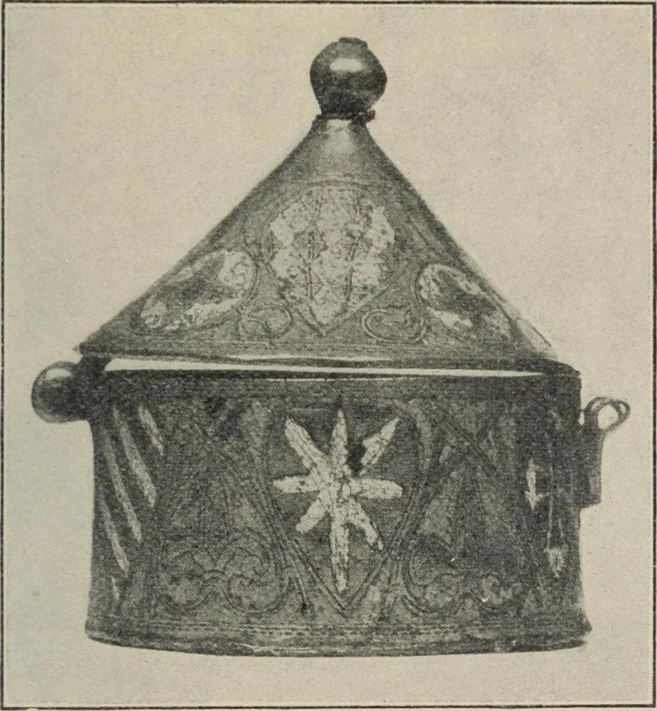 An illustration from A guide to the Mediaeval Room and to the specimens of mediaeval and later times in the gold ornament room : with fourteen plates and a hundred and ninety-four illustrations, 1907, leaf 286