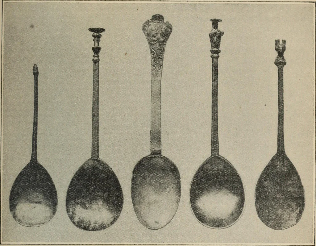 An illustration from A guide to the Mediaeval Room and to the specimens of mediaeval and later times in the gold ornament room : with fourteen plates and a hundred and ninety-four illustrations, 1907, leaf 296