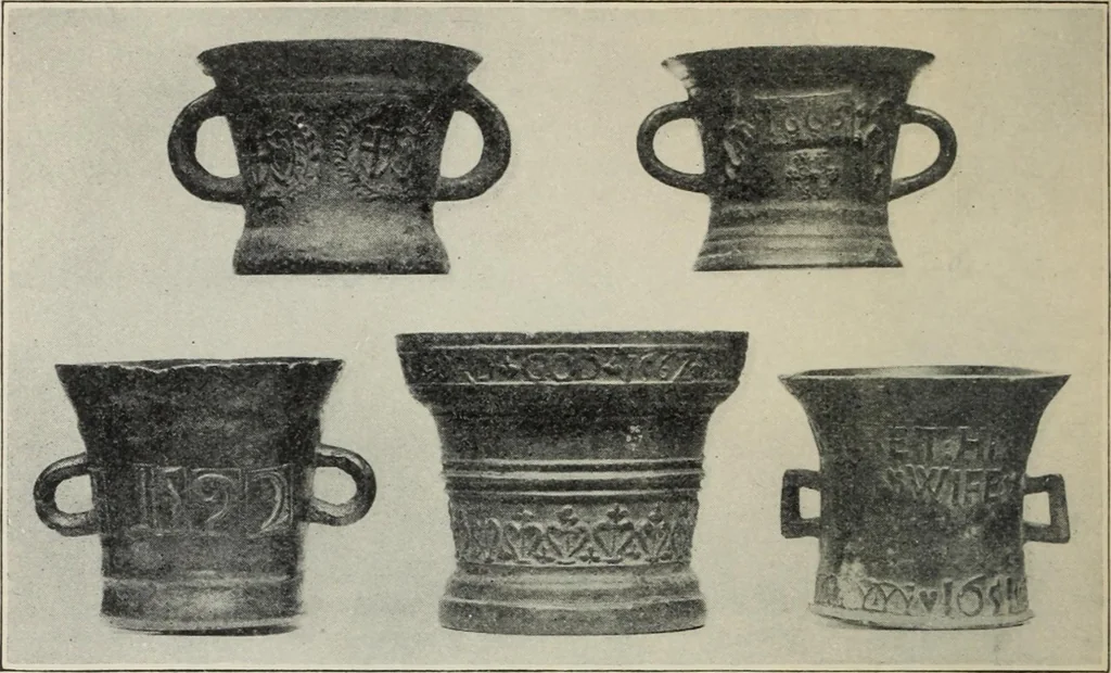 An illustration from A guide to the Mediaeval Room and to the specimens of mediaeval and later times in the gold ornament room : with fourteen plates and a hundred and ninety-four illustrations, 1907, leaf 311