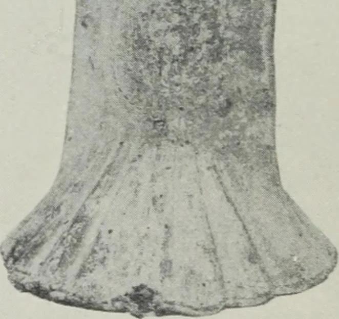 An illustration from A guide to the Mediaeval Room and to the specimens of mediaeval and later times in the gold ornament room : with fourteen plates and a hundred and ninety-four illustrations, 1907, leaf 55