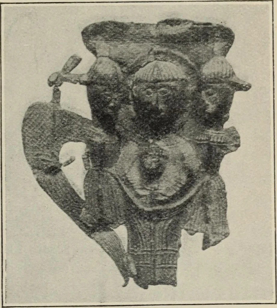 An illustration from A guide to the Mediaeval Room and to the specimens of mediaeval and later times in the gold ornament room : with fourteen plates and a hundred and ninety-four illustrations, 1907, leaf 62