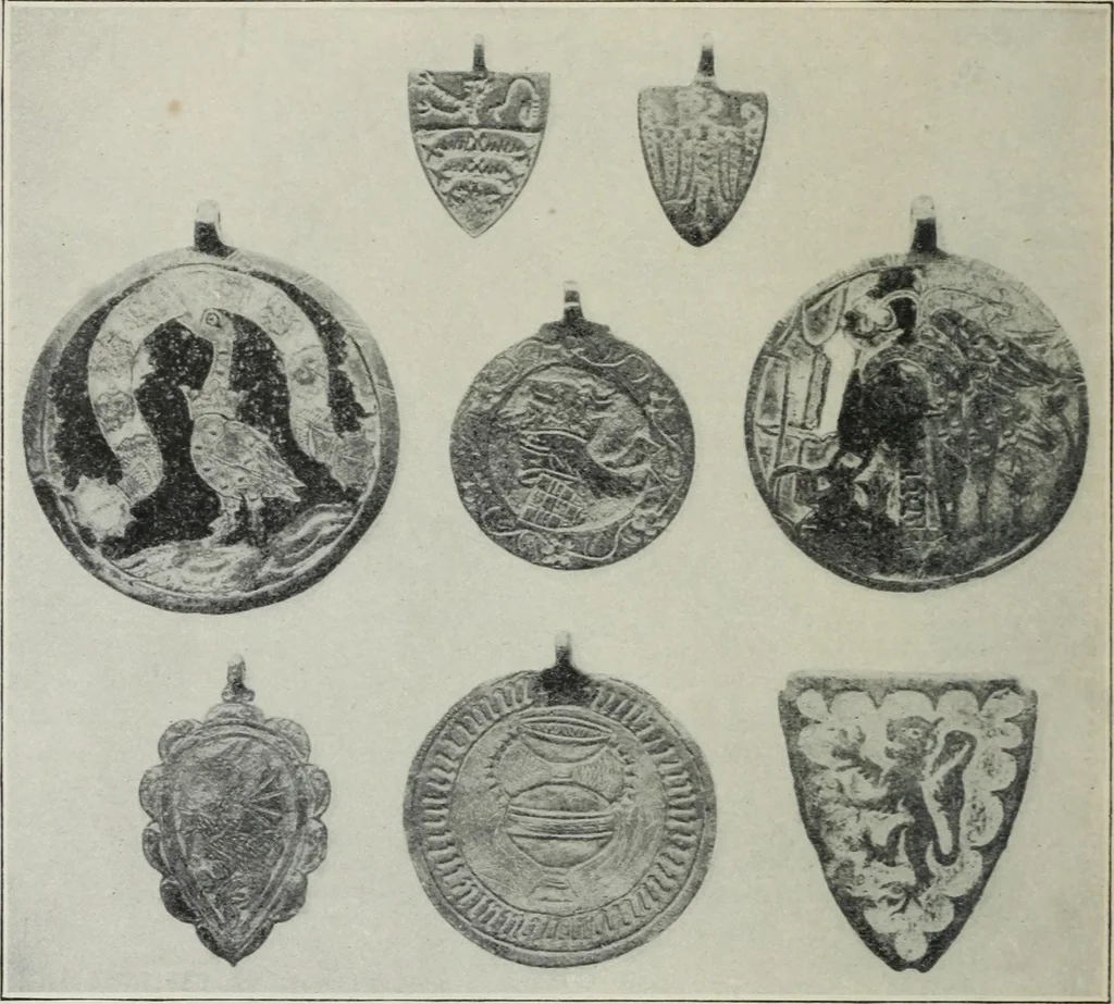 An illustration from A guide to the Mediaeval Room and to the specimens of mediaeval and later times in the gold ornament room : with fourteen plates and a hundred and ninety-four illustrations, 1907, leaf 79