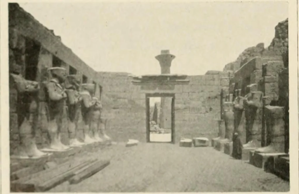 An illustration from Égypte, 1912, leaf 151