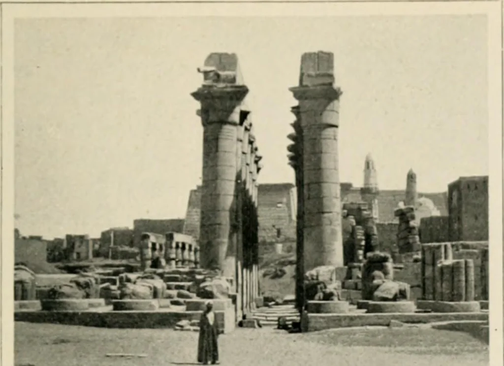 An illustration from Égypte, 1912, leaf 154