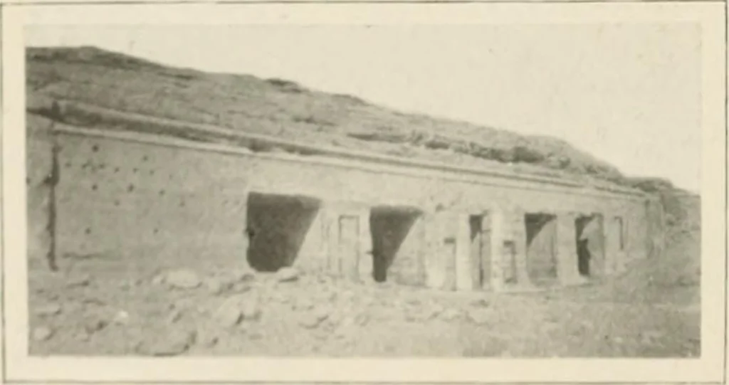 An illustration from Égypte, 1912, leaf 155