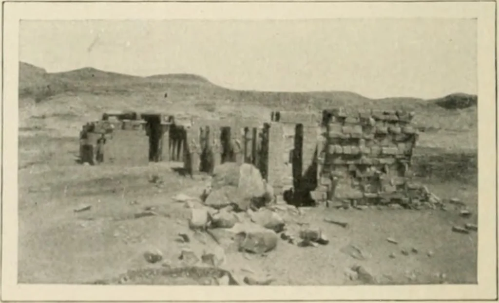 An illustration from Égypte, 1912, leaf 163