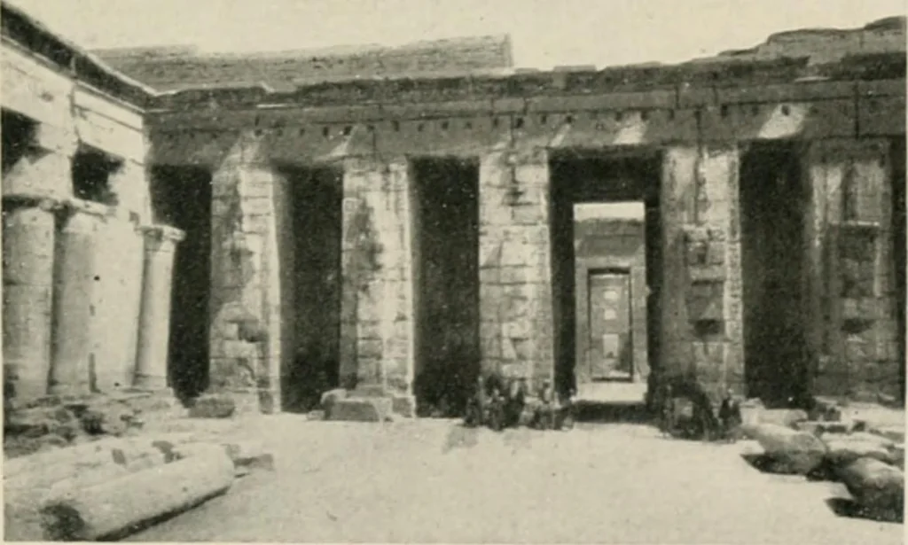 An illustration from Égypte, 1912, leaf 164