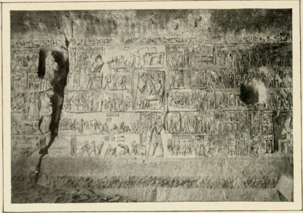 An illustration from Égypte, 1912, leaf 213