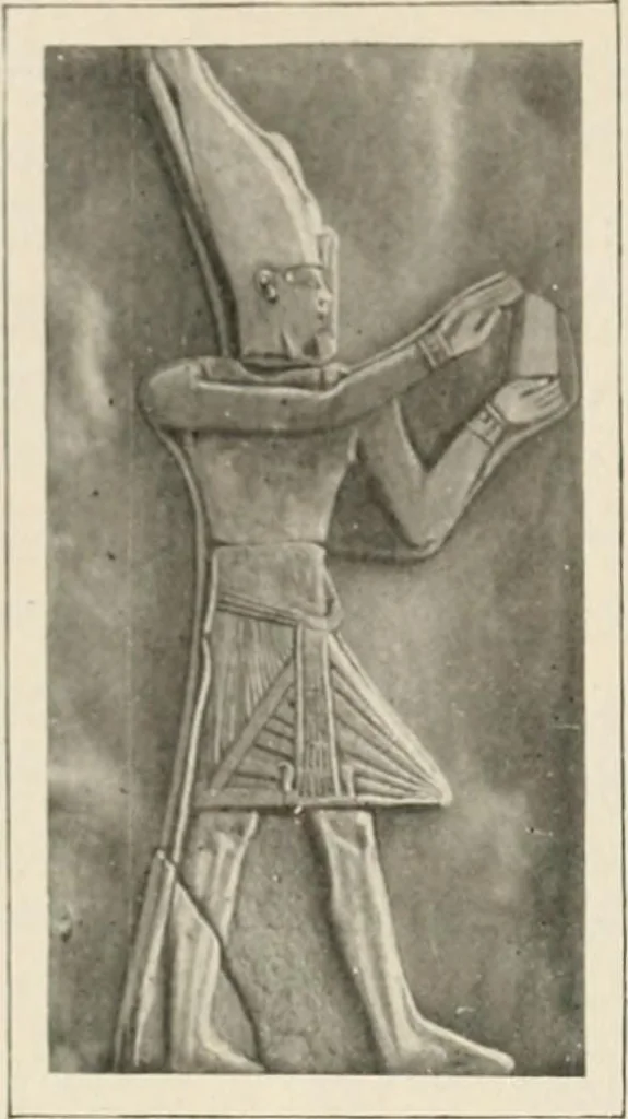 An illustration from Égypte, 1912, leaf 217