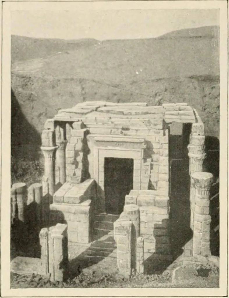 An illustration from Égypte, 1912, leaf 243
