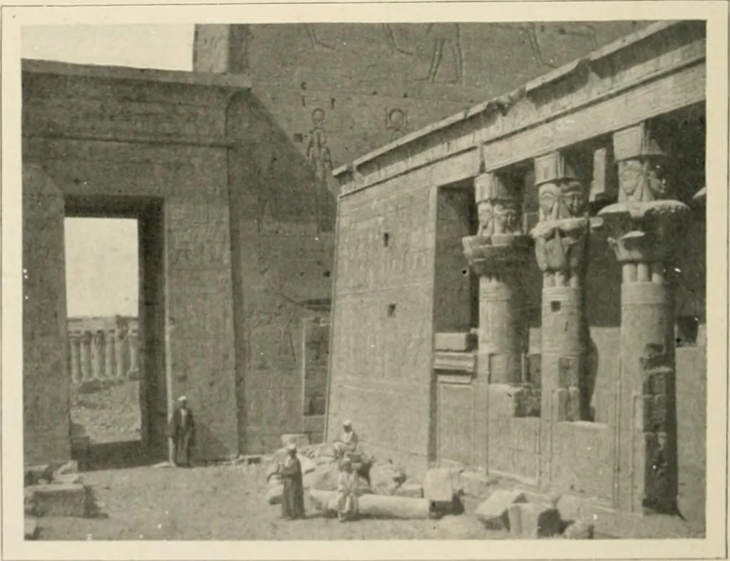 An illustration from Égypte, 1912, leaf 251