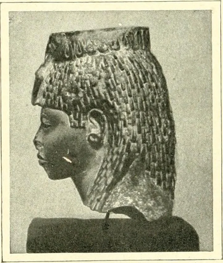 An illustration from Égypte, 1911, leaf 196