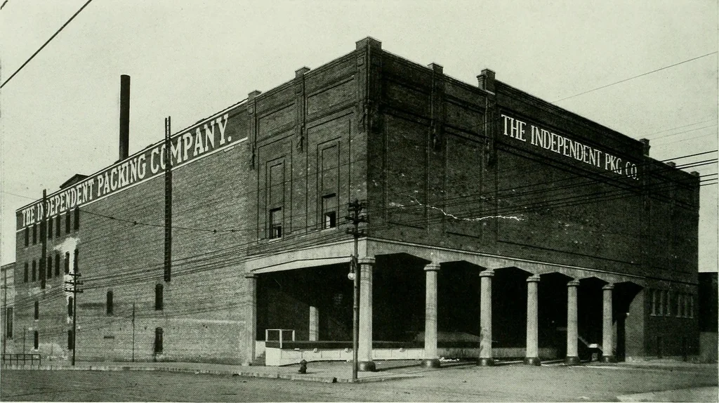 An illustration from A half century of Chicago building : a practical reference guide : all building laws and ordinances brought to date : historical, technical and statistical review of the construction and material development of America's inland metropolis, 1910, leaf 423