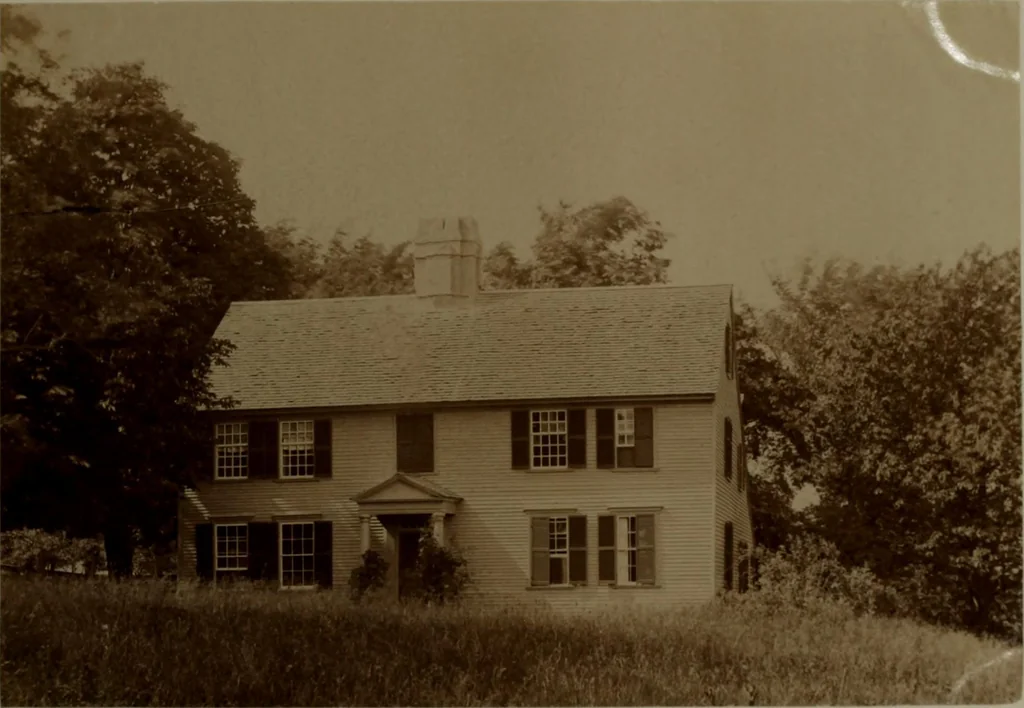 An illustration from Halliday's collection of photographs of colonial and provincial houses, 1628-1775, 1894, leaf 16