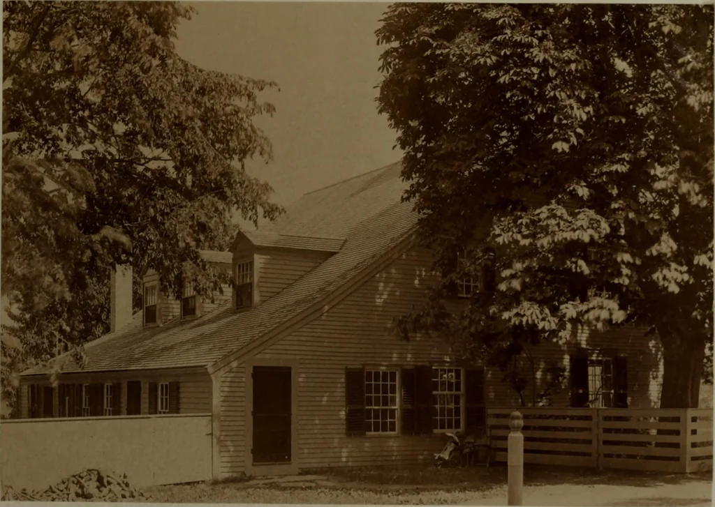 An illustration from Halliday's collection of photographs of colonial and provincial houses, 1628-1775, 1894, leaf 20