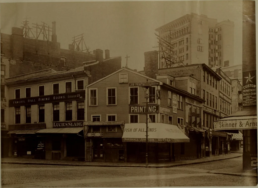 An illustration from Halliday's collection of photographs of colonial and provincial houses, 1628-1775, 1894, leaf 76