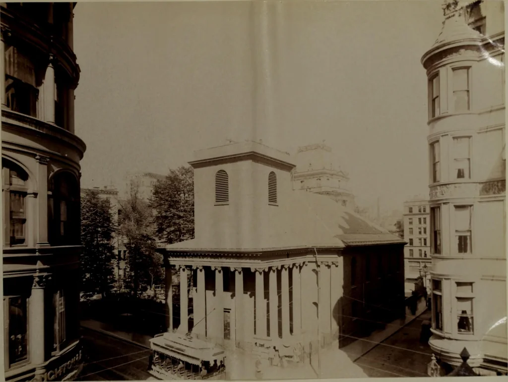An illustration from Halliday's collection of photographs of colonial and provincial houses, 1628-1775, 1894, leaf 96