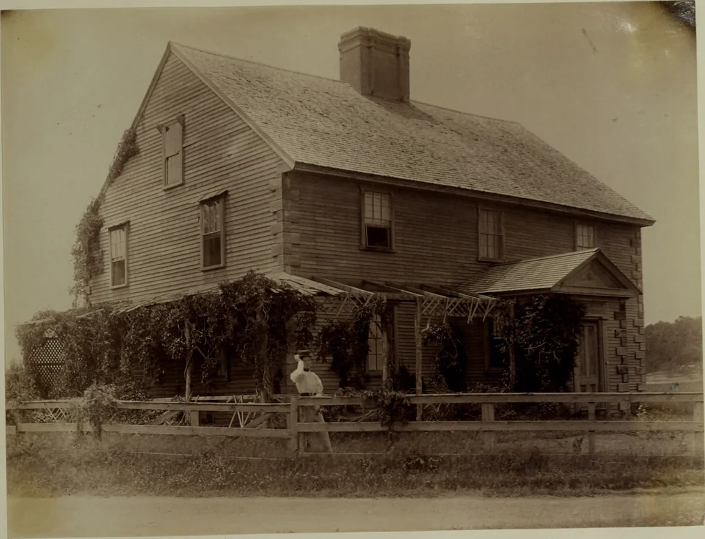An illustration from Halliday's collection of photographs of colonial and provincial houses, 1628-1775, 1894, leaf 40