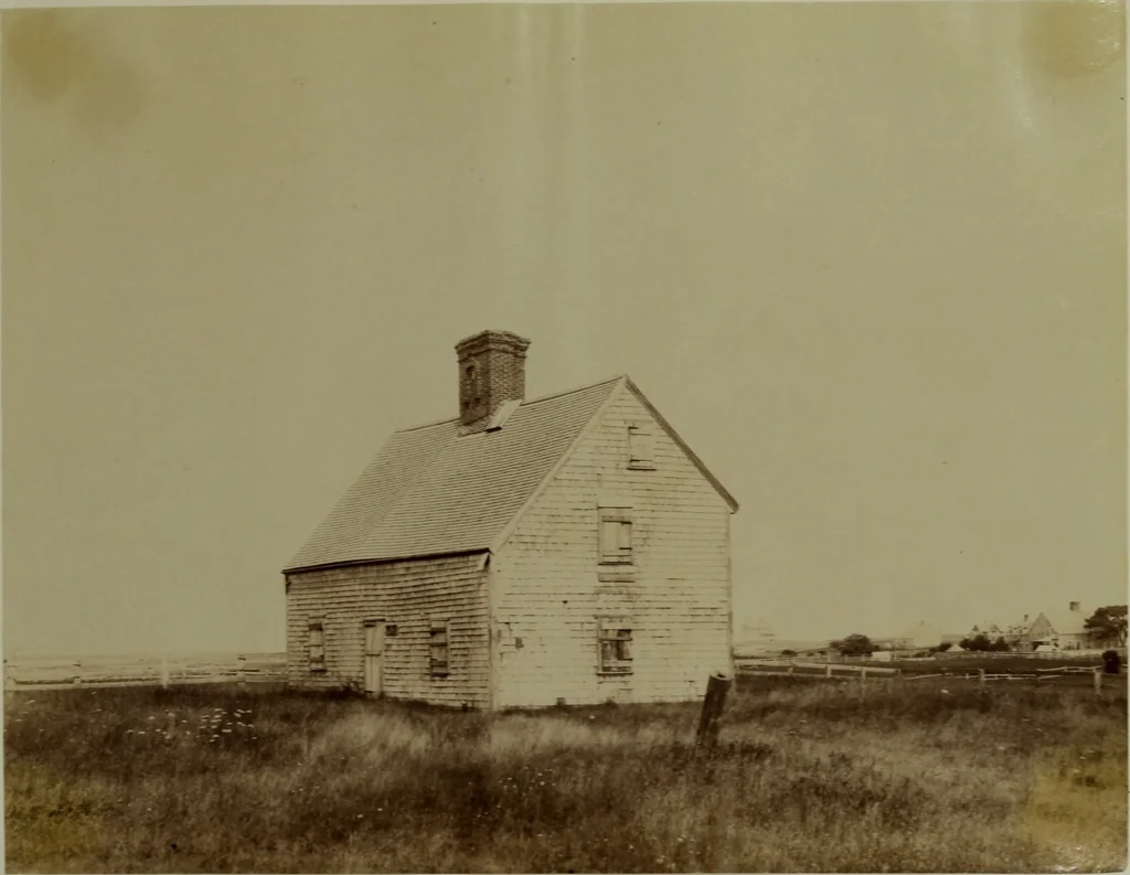 An illustration from Halliday's collection of photographs of colonial and provincial houses, 1628-1775, 1894, leaf 64