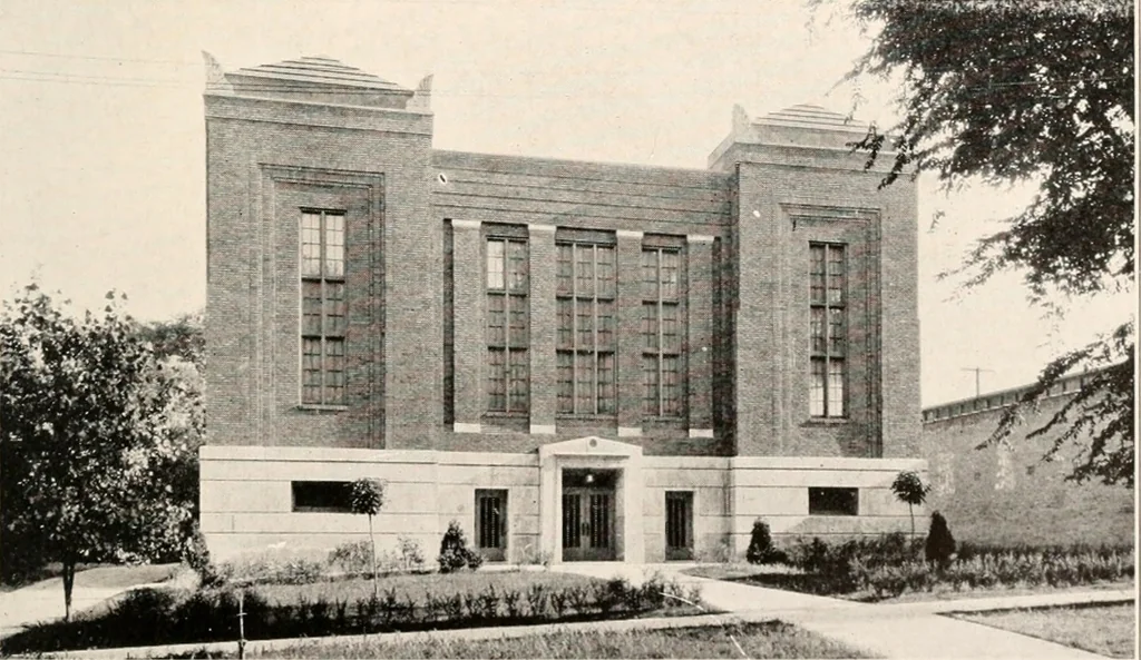 An illustration from Handbook for architects and builders, 1898, leaf 339